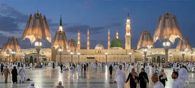 4 Star 14 Nights April Umrah Package