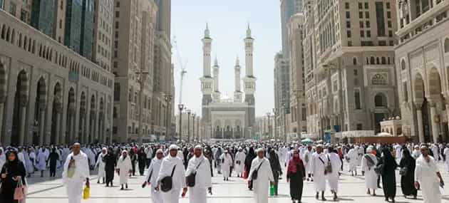 5 Star 10 Nights April Umrah Package